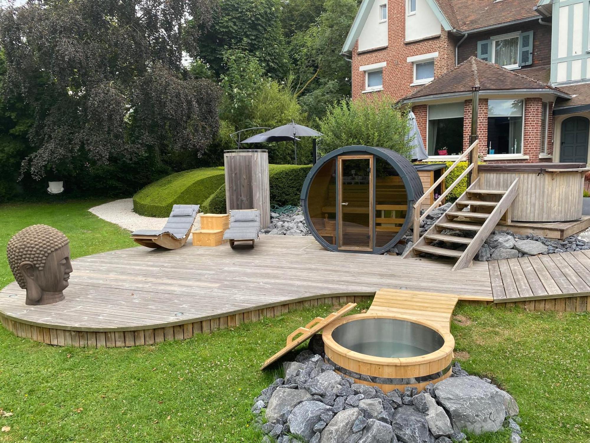 Au Petit Manoir Bed & Breakfast Socx Exterior photo